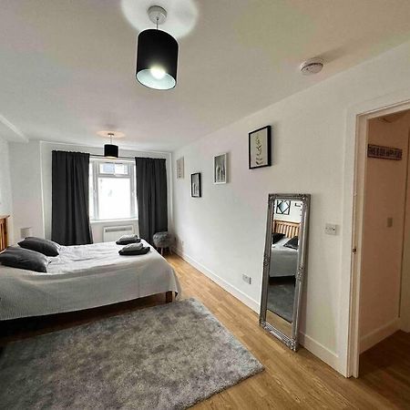 ロンドンBright And Cosy 1 Bed Flat Next To Tower Bridgeアパートメント エクステリア 写真